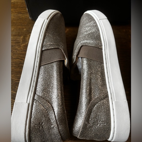 Frye Ivy Slip On Sneakers Pewter Metallic Women’s 9 Box - Picture 9 of 9